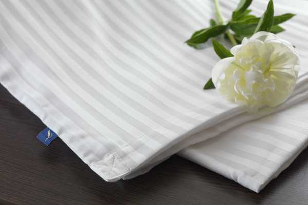 Utlima 1cm Stripe 70/30 Duvet Cover