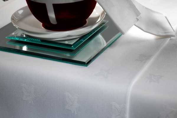 Medway Ivy Leaf Cotton Table Linen